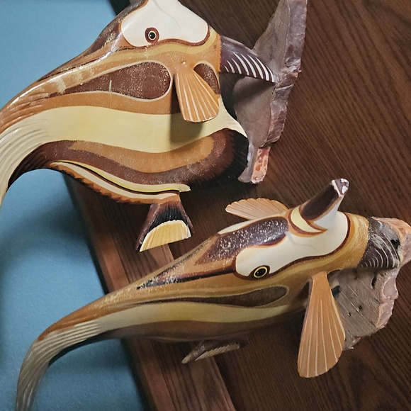 Vintage Handcarved Wooden Angel Fish Sculptures - Picture 4 of 4